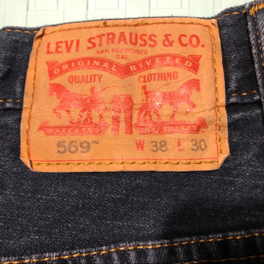 Men’s 38 x 30 Levi’s 569 Loose Straight Fit Jeans